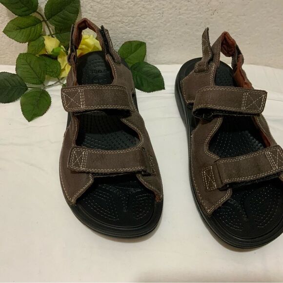 Crocs Mens Activewear Sport Sandals Brown Adjustable Strap Hook And Loop Sz 9 - Picture 1 of 10